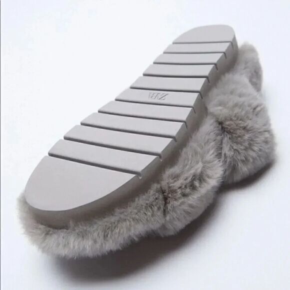 ZARA FAUX FUR LOW HEEL SANDALS‎ - Picture 9 of 10